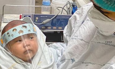 Tokijo vaikų globos namuose koronavirusu užsikrėtė aštuoni kūdikiai