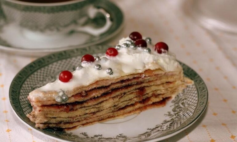 Užgavėnių stalo karalius – lietinių tortas