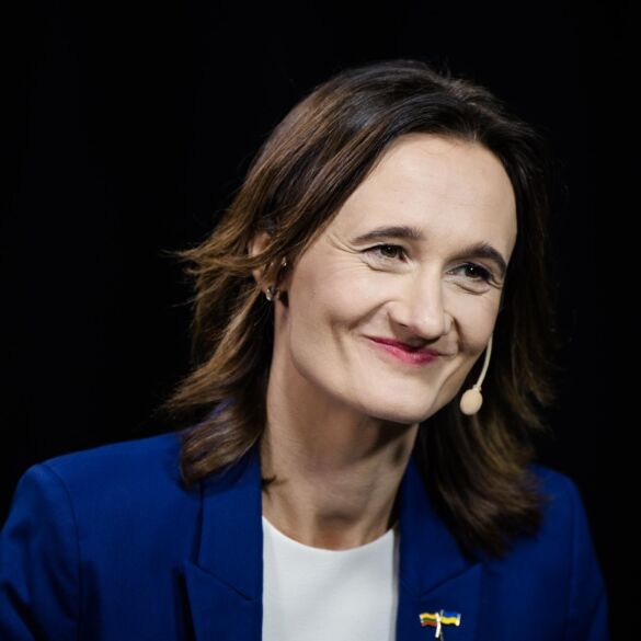 V. Čmilytė-Nielsen kol kas neplanuoja susitikti su streikuosiančiais mokytojais