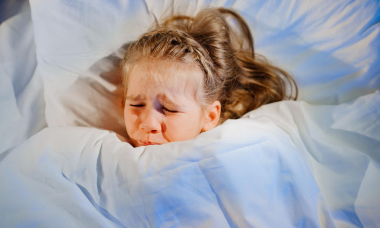 Vaikų naktiniai siaubai: supratimas ir pagalba