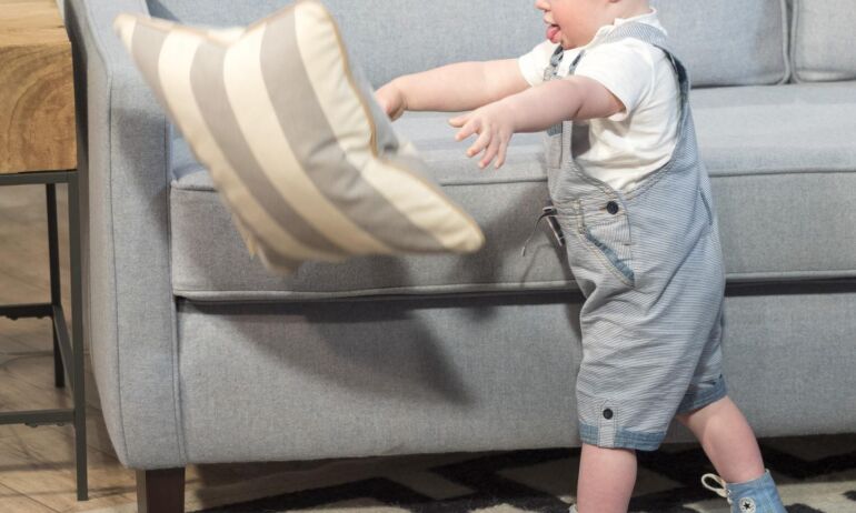 Viena nuotrauka feisbuke moterį pavertė baisiausia pasaulyje mama ir vos nesugriovė gyvenimo (FOTO)