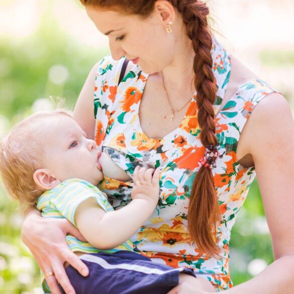 Viešumoje žindžiusi ir piktos reakcijos sulaukusi mama pasielgė netikėtai