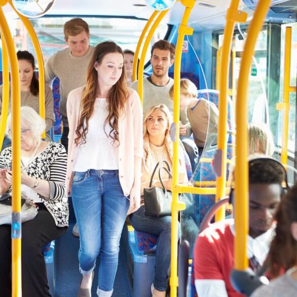 Vilniuje siūloma viešuoju transportu nemokamai naudotis jaunimui