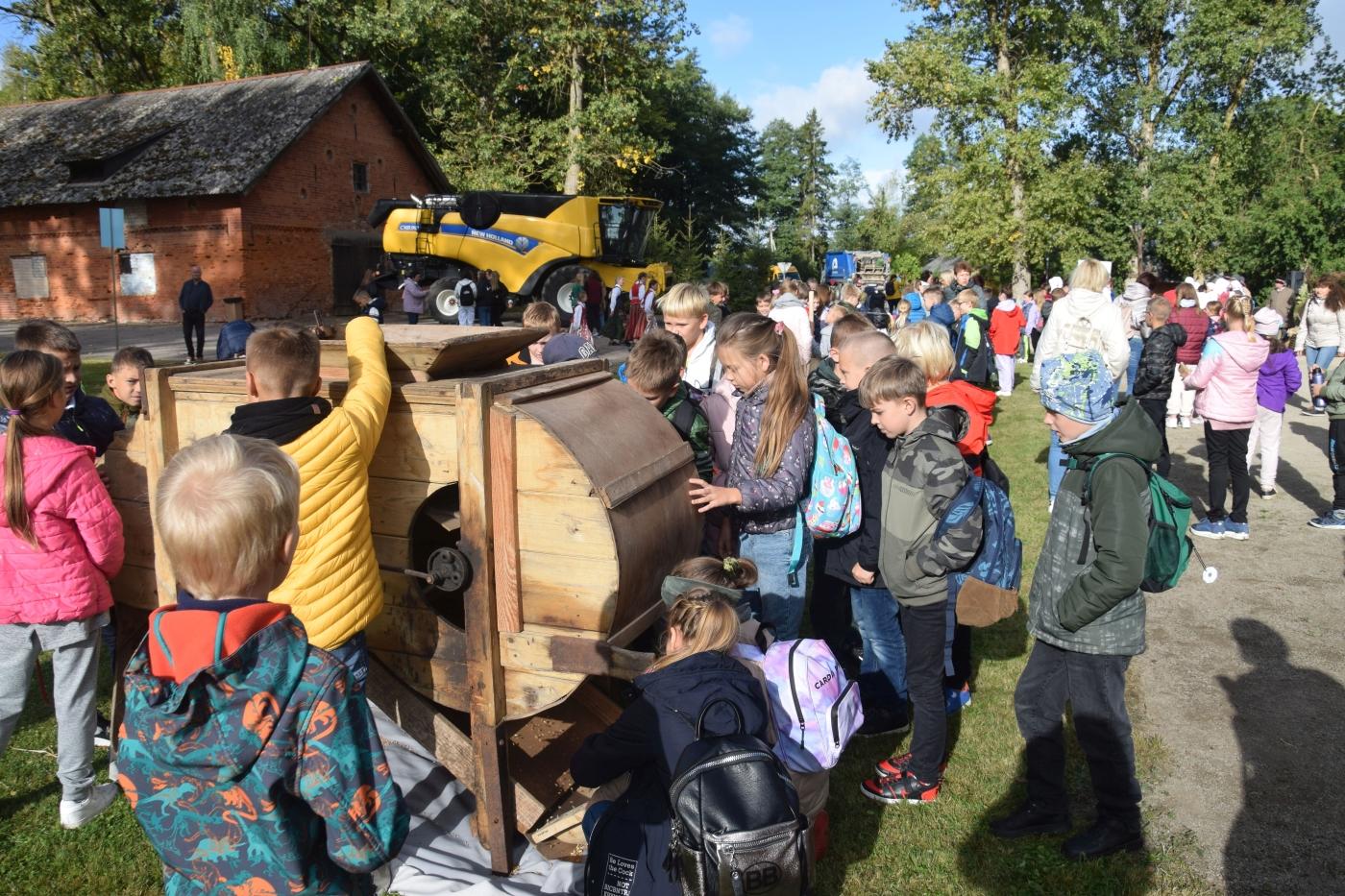 Zanavykų muziejus kviečia į edukacinę duonos šventę