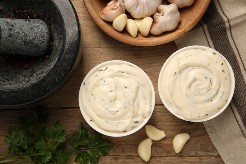 Česnakinis padažas / Shutterstock