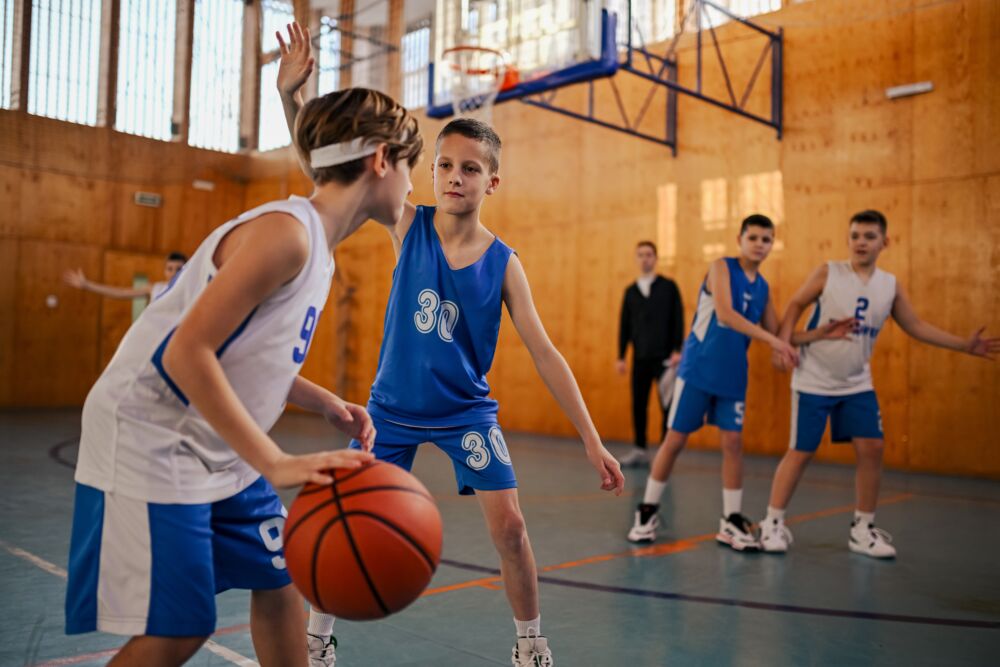 vaikai sportuoja