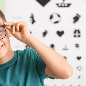 Akiniai vaikui / Shutterstock