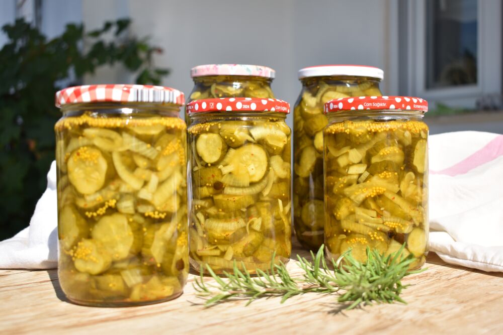 Saldžiarūgštis agurkų marinatas