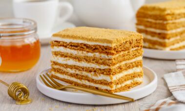 Medaus tortas / Shutterstock