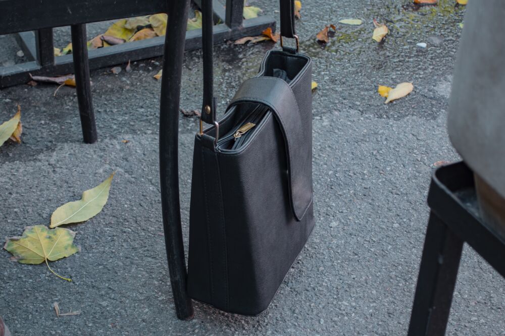 TOP 5 rankinės, kurias šį sezoną renkasi garsiausios moterys