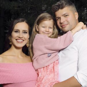 Ieva Dūdaitė su vyru ir dukrele (Vilgailės Petrauskaitės nuotr.) 2