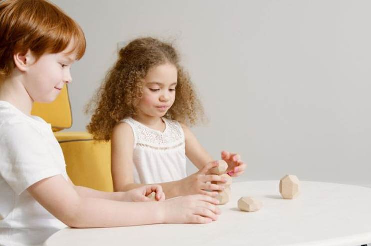 Kaip išsirinkti saugius ir amžių atitinkančius žaislus vaikams?