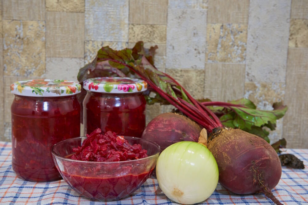 Burokėlių mišrainė žiemai: klasikinis receptas