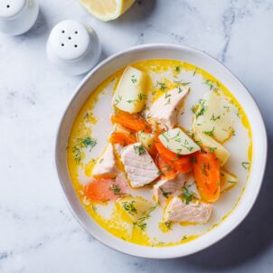 Žuvienė su lašiša / Shutterstock