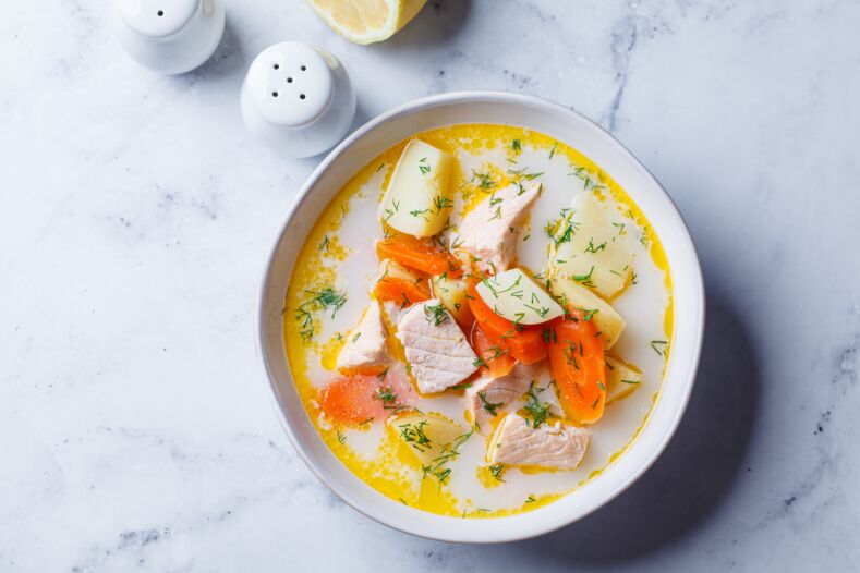 Žuvienė su lašiša / Shutterstock